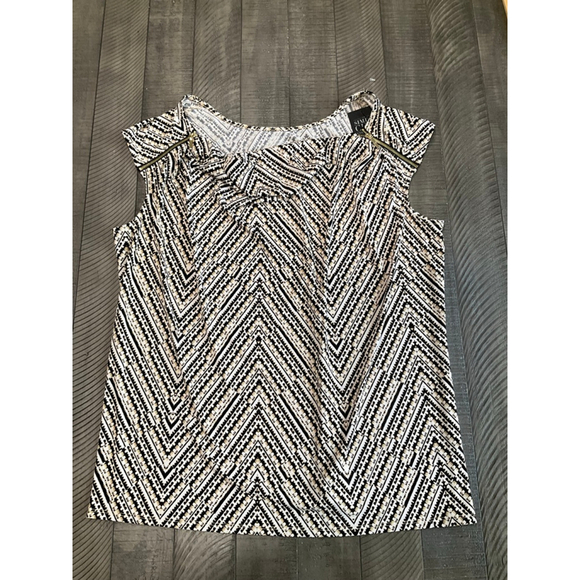 Lane Bryant 18/20 Sleeveless Chevron Print Cowl Neck Top with Gold Zipper Detail - Picture 2 of 5